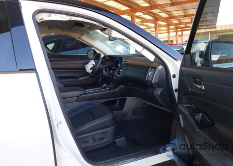 2023 Nissan Pathfinder Sl Fwd z USA, uszkodzony, nr VIN 5N1DR3CA7PC226571